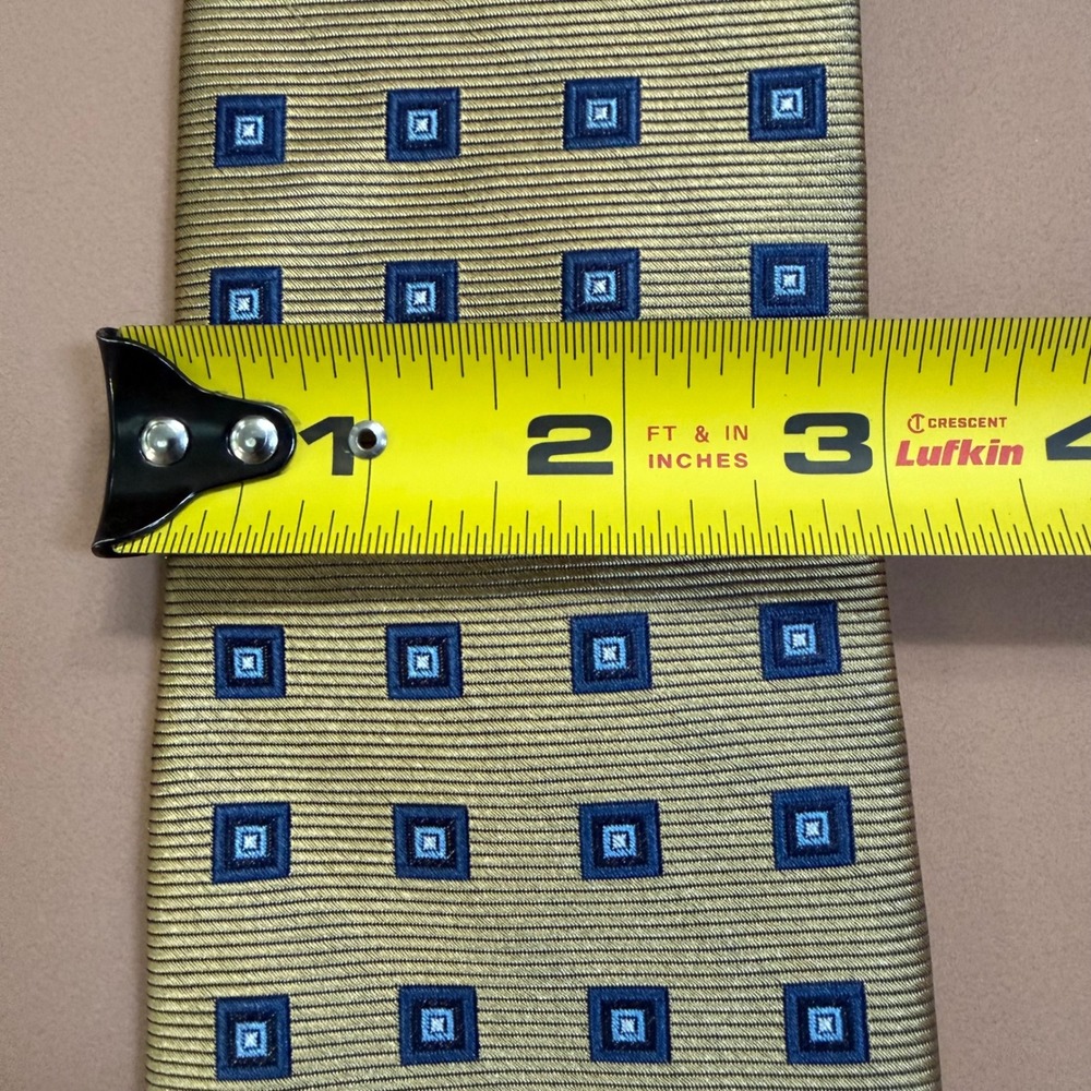 Jos A Bank Traveler Gold Blue Geometric Silk Necktie Stain Resistant 3.5 Inch - Picture 5 of 7